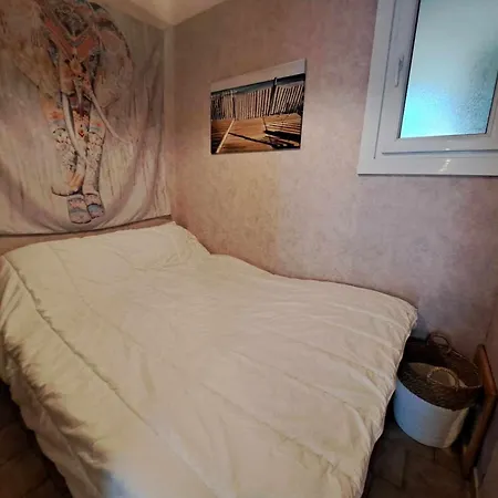 T2 Avec Piscine, Terrasse Et Parking Prive A - Fr-1-326-827 *