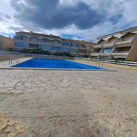 T2 Avec Piscine, Terrasse Et Parking Prive A - Fr-1-326-827 * Marseillan (Herault)
