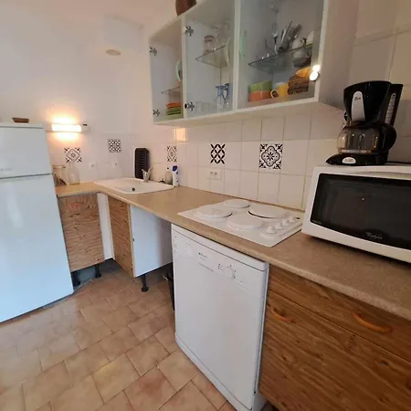 Lägenhet T2 Avec Piscine, Terrasse Et Parking Prive A - Fr-1-326-827 Marseillan (Herault)